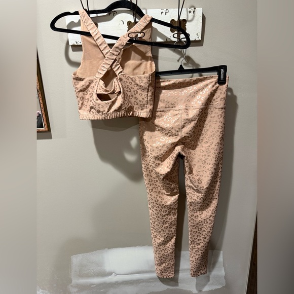 Activa Blush Leggings with Cream/Gold Accents - Picture 2 of 9